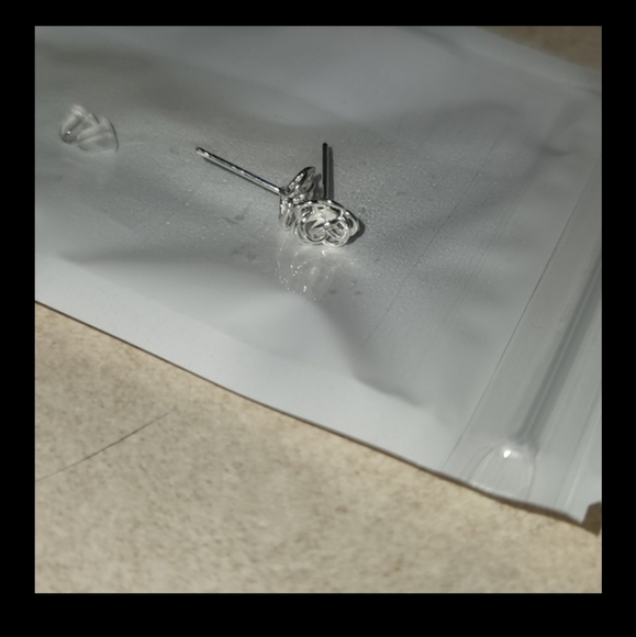 Unopened Silver Plated Flower Earring Studs - Picture 2 of 2